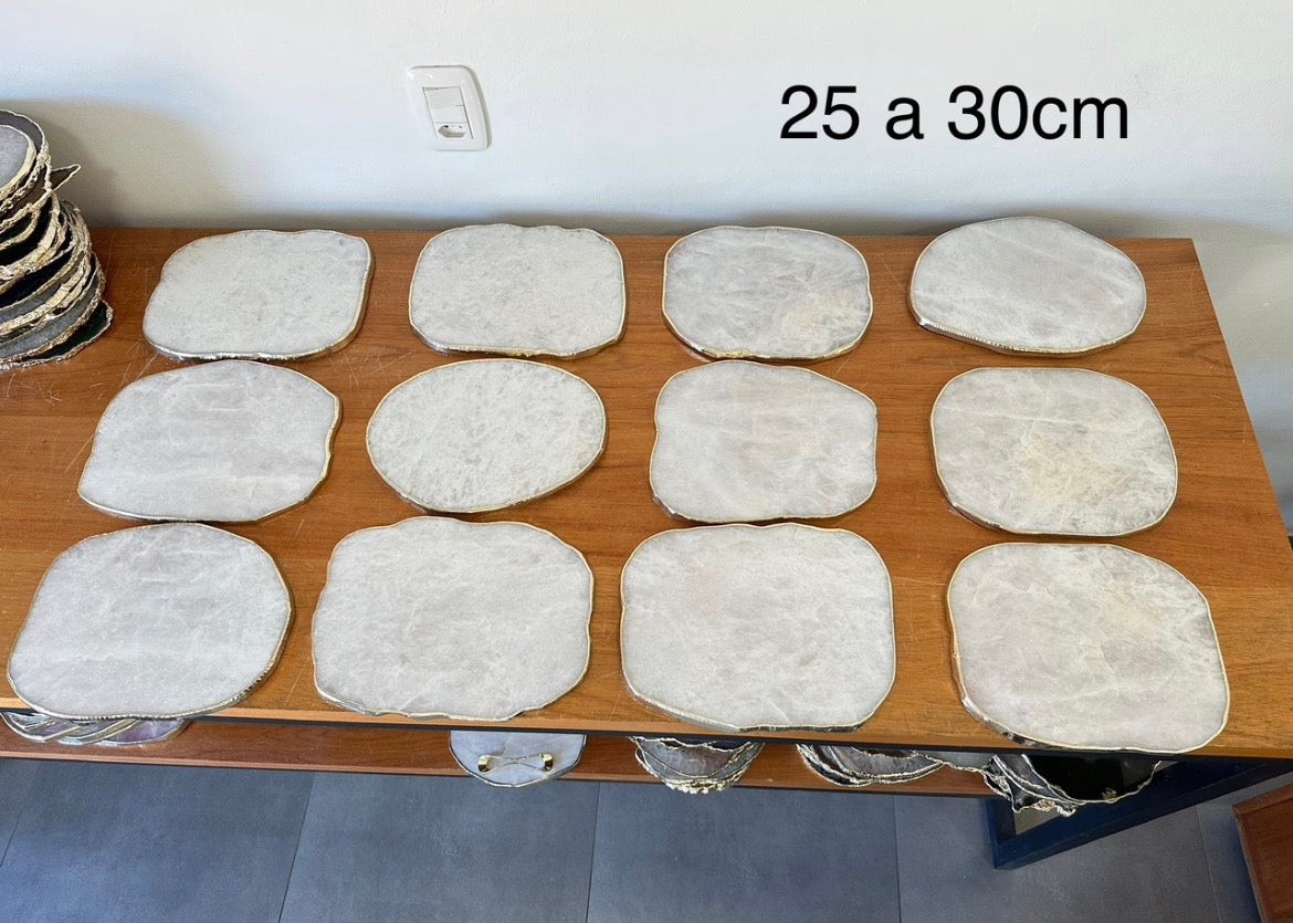 Bandeja Quartzo Branca com Acabamento Dourado - 25 a 30cm